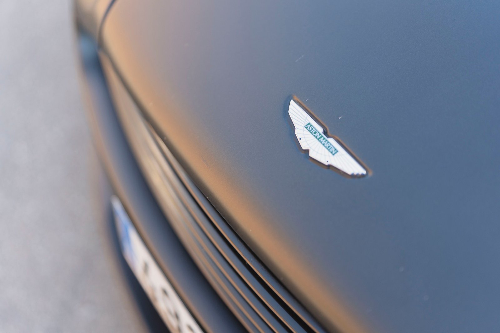 Aston Martin & Pirelli — 5
